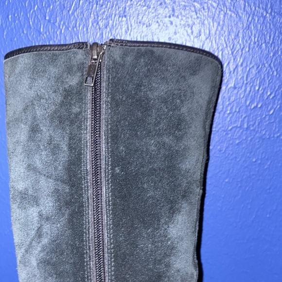 UGG Women's Black Suede Boots - Picture 7 of 10